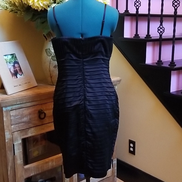 Calvin Klein Evening Dress - SZ 10 - Picture 5 of 10